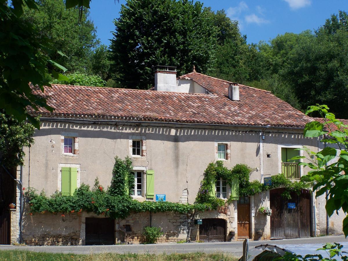 Chambre d'Hôtes les 3 Cochons d'Olt Arcambal Exterior foto